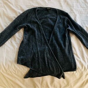 Cashmere ballerina light gray sweater.
Cozy and soft!